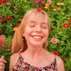 Meet your Posher, Evie